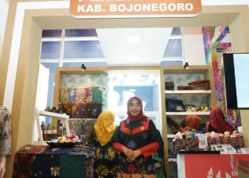 Dekranasda Bojonegoro Bawa Produk Lokal UMKM Menembus Pasar Makassar