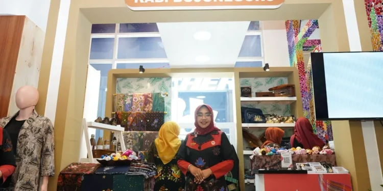 Dekranasda Bojonegoro Bawa Produk Lokal UMKM Menembus Pasar Makassar