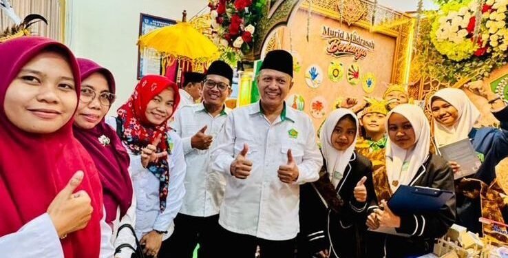 Kepala Kemenag Sidoarjo Apresiasi Karya dan Inovasi Madrasah di Expo Jatim 2026